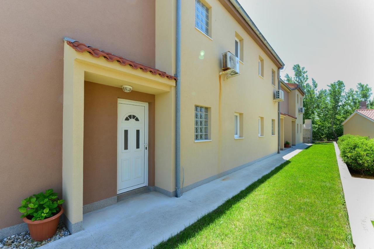 Apartments By The Sea Nin, Zadar - 13172 Esterno foto