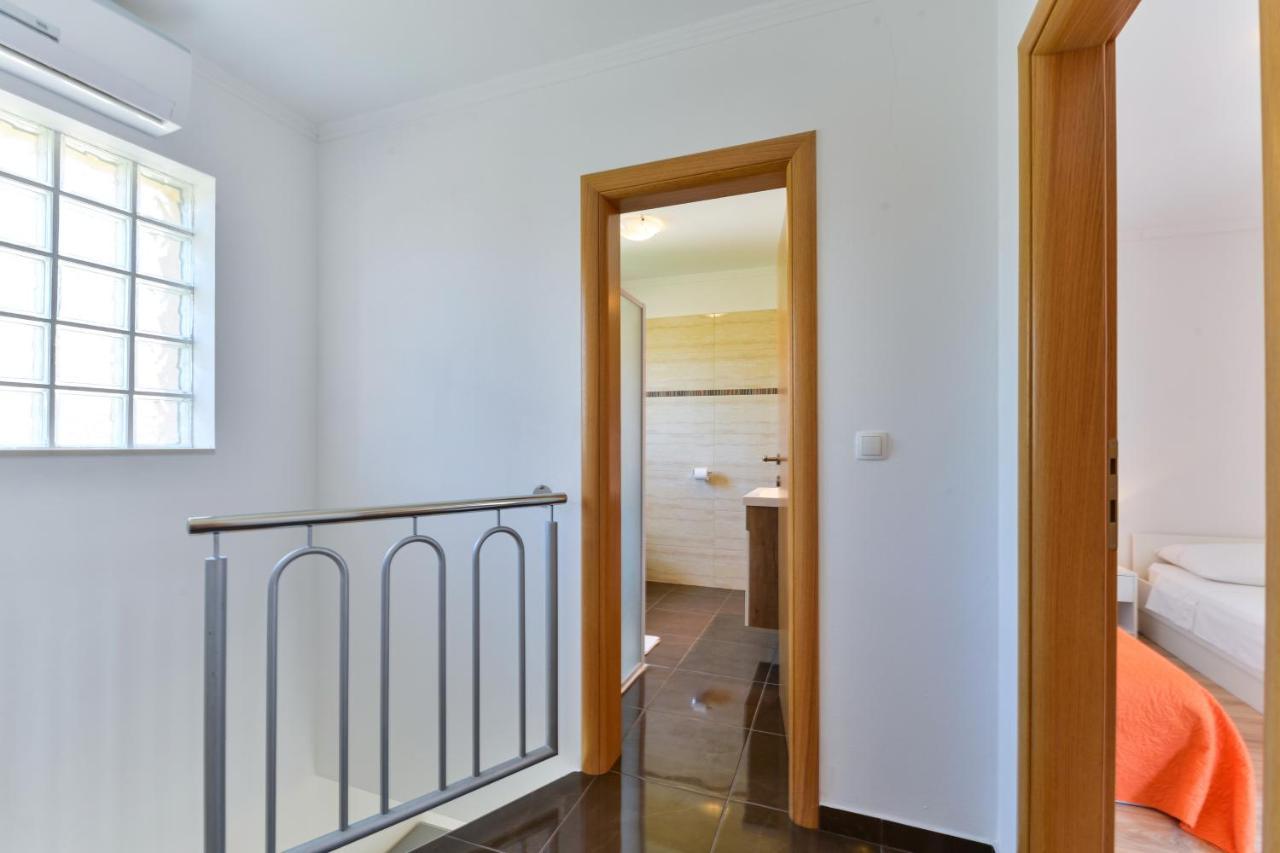 Apartments By The Sea Nin, Zadar - 13172 Esterno foto